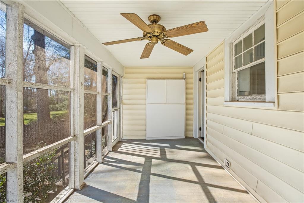 231 Edgedale Drive High Point, NC 27262 - Photo 27 of 34 Screened porch