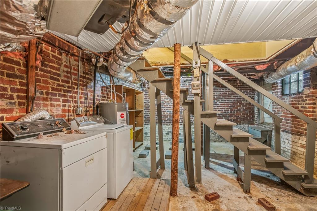 231 Edgedale Drive High Point, NC 27262 - Photo 28 of 34 Basement