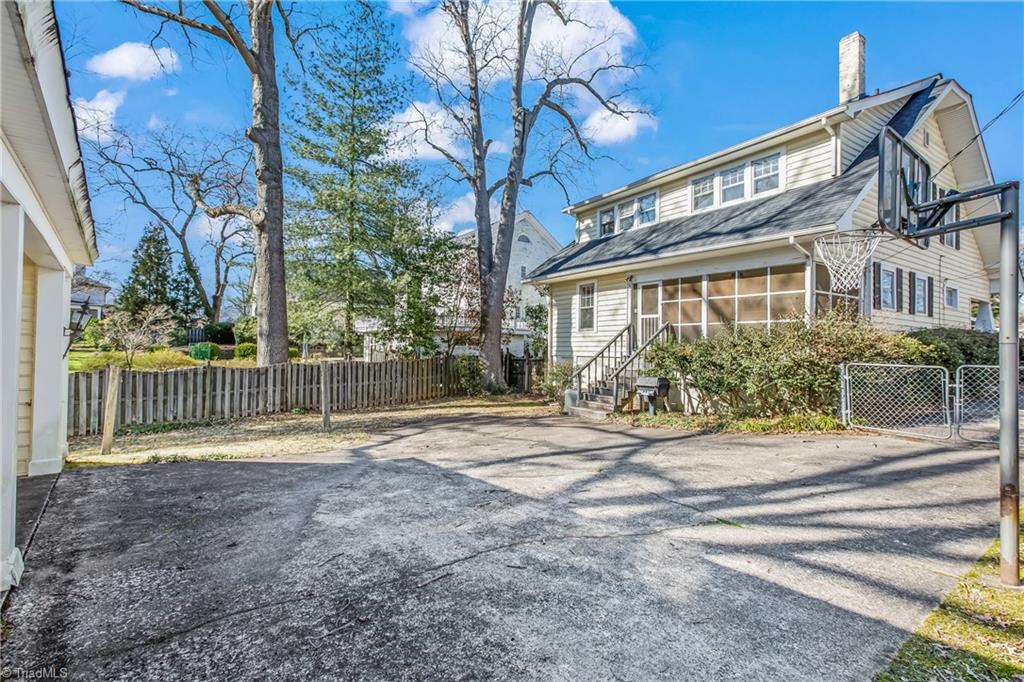 231 Edgedale Drive High Point, NC 27262 - Photo 31 of 34