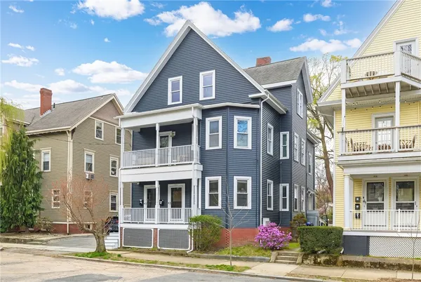 $995,000 | 241 Pleasant Street, Providence, RI 02906