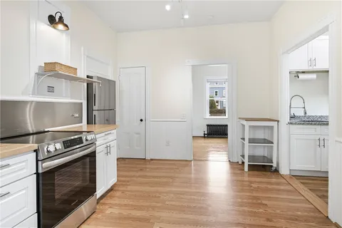$995,000 | 241 Pleasant Street, Providence, RI 02906