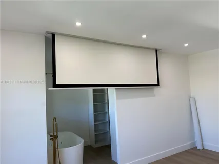 $499,999 | 708 South E 3rd Avenue, Unit 201, Hallandale Beach, FL 33009