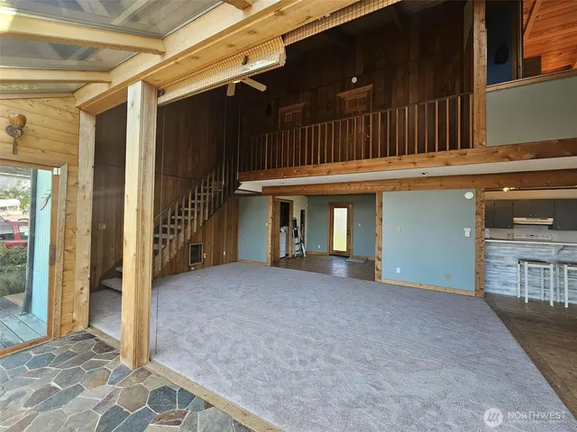 $1,995 | 451 East Mason Lake Drive East, Grapeview, WA 98546