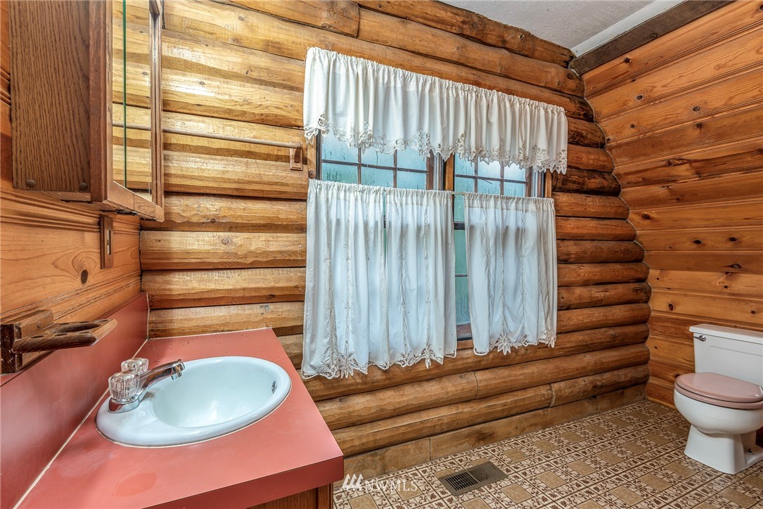 429 Rivendell Road Grapeview, WA 98546 - Photo 23 of 40 Gallery Image 23