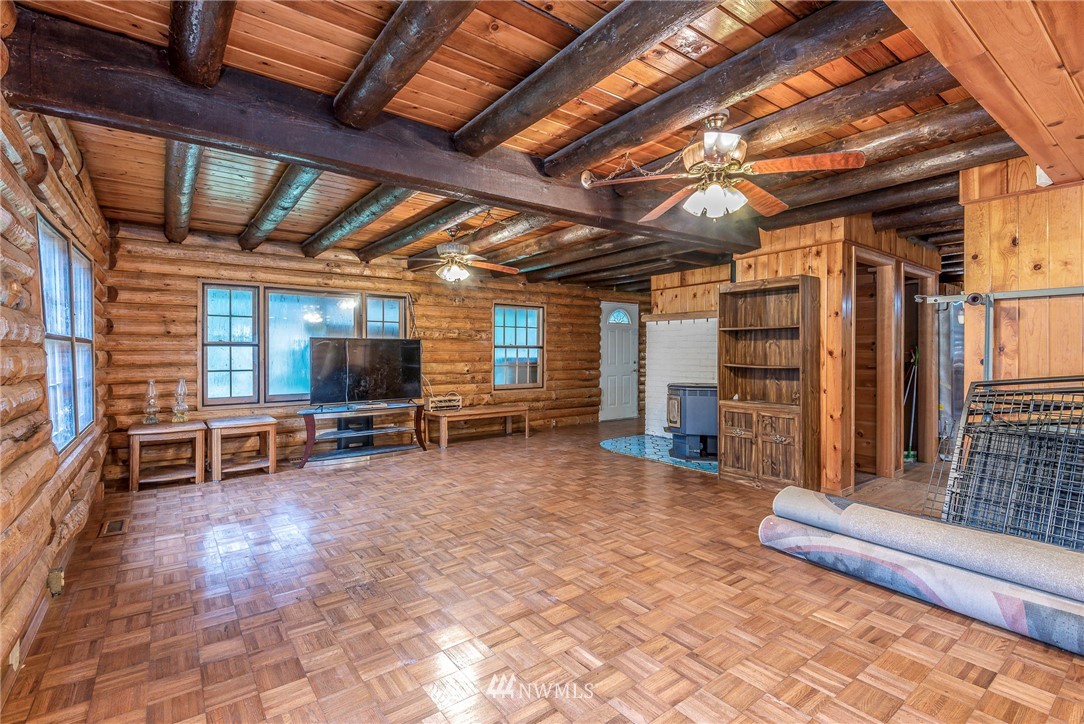 429 Rivendell Road Grapeview, WA 98546 - Photo 10 of 40 Gallery Image 10