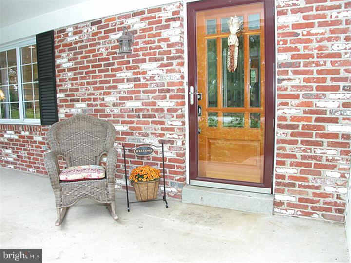 13 Moores Road Malvern, PA 19355 - Photo 2 of 17 Gallery Image 2