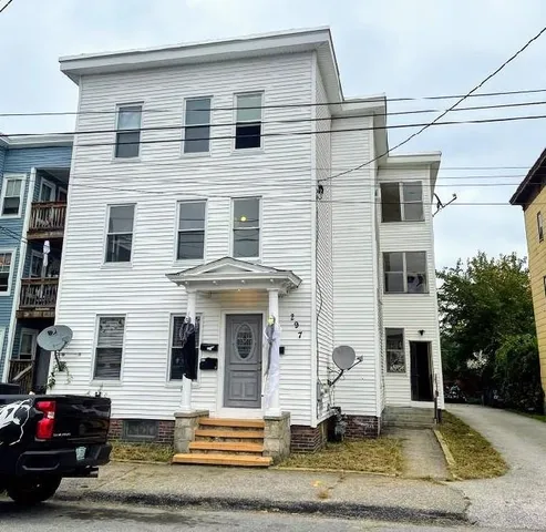 $1,725 | 297 Bartlett Street, Unit 2, Manchester, NH 03102