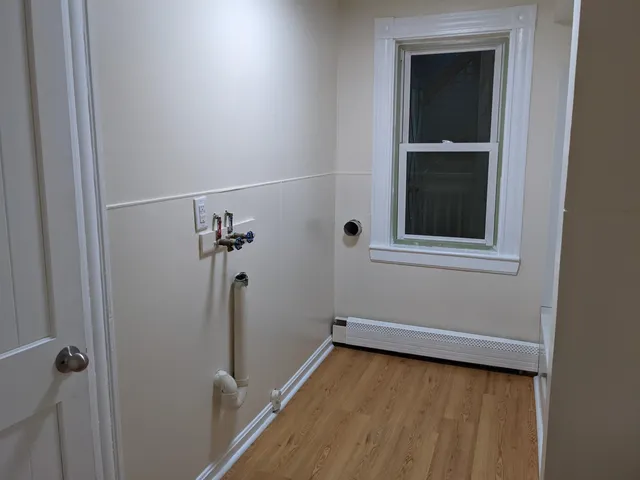 $1,725 | 297 Bartlett Street, Unit 2, Manchester, NH 03102