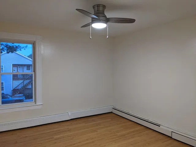 $1,725 | 297 Bartlett Street, Unit 2, Manchester, NH 03102