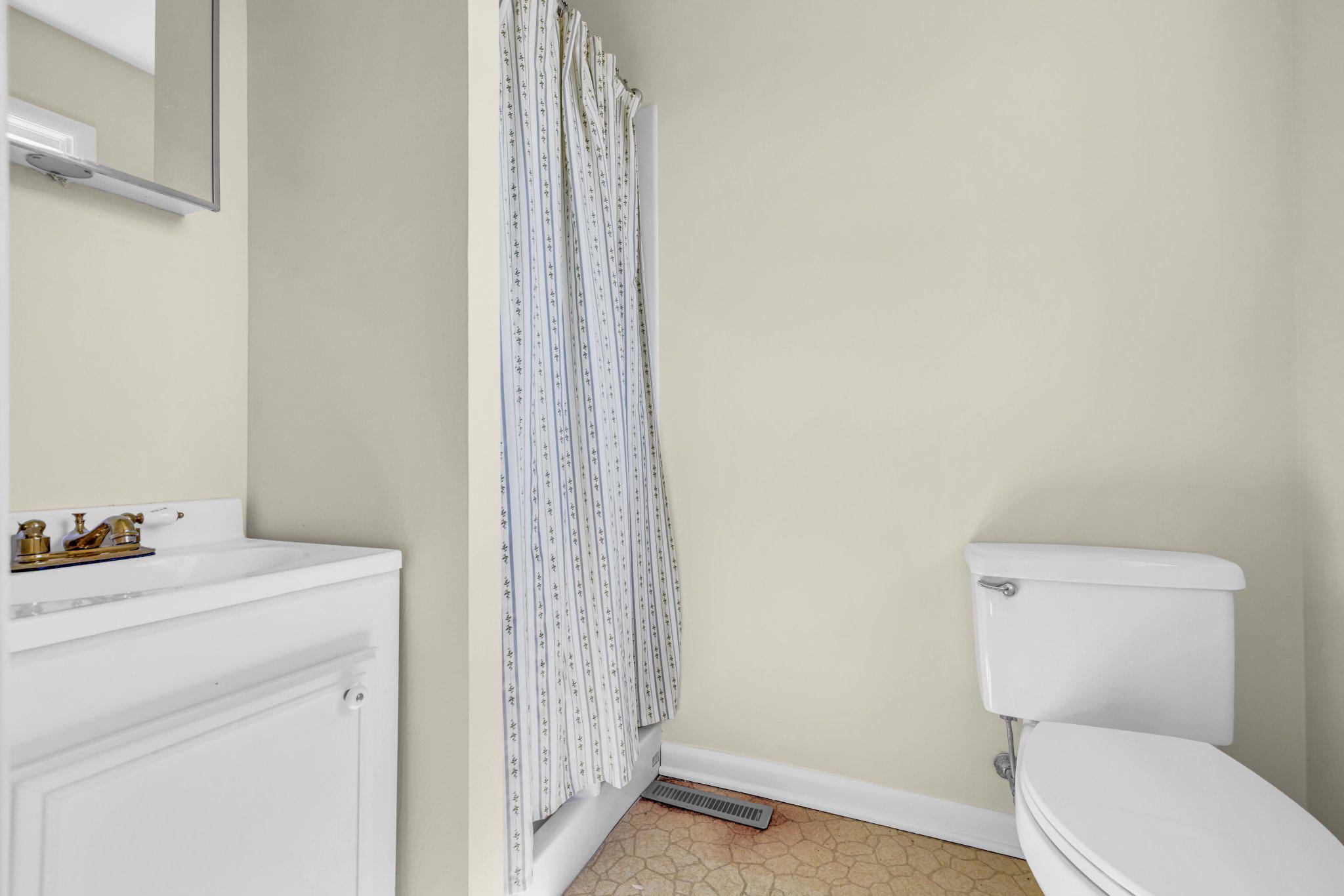 24295 Langford Road Chestertown, MD 21620 - Photo 53 of 73 Primary bathroom