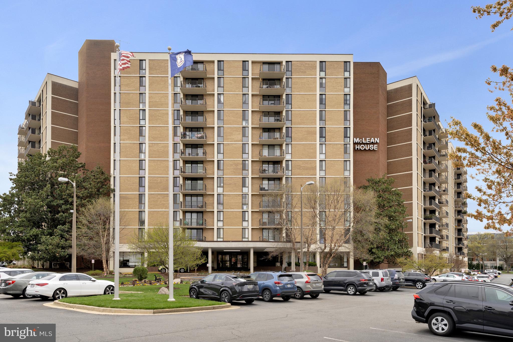 6800 Fleetwood Road, Unit 1013 McLean, VA 22101 - Photo 1 of 32 a building view