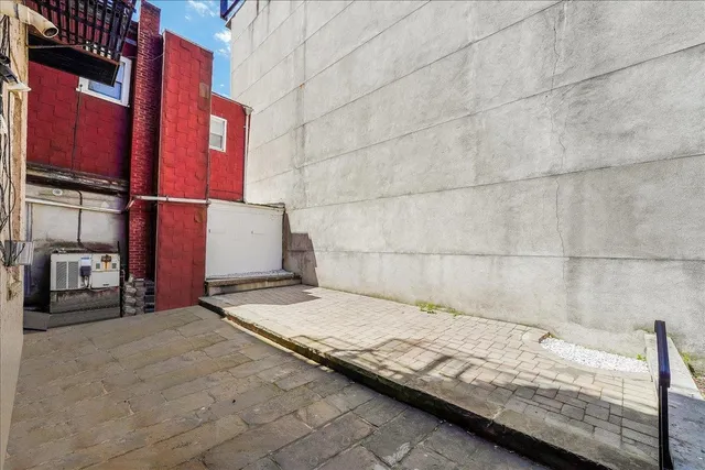 $450,000 | 402 Grand Street, Unit 3S / 302, Hoboken, NJ 07030