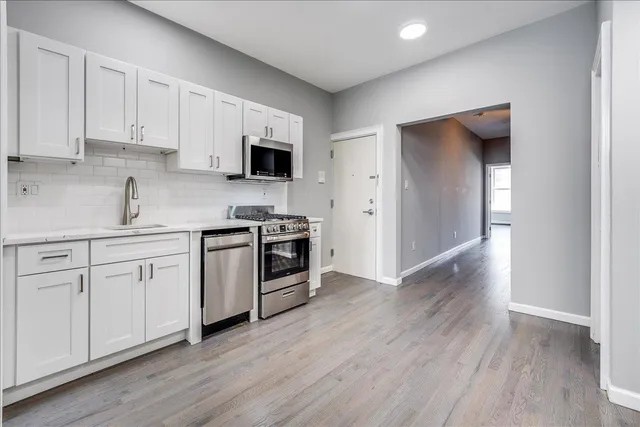 $450,000 | 402 Grand Street, Unit 3S / 302, Hoboken, NJ 07030