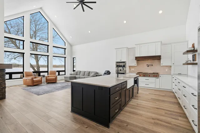 $1,575,000 | 309 Chinook Avenue Southwest, Avon, MN 56310