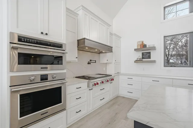 $1,575,000 | 309 Chinook Avenue Southwest, Avon, MN 56310