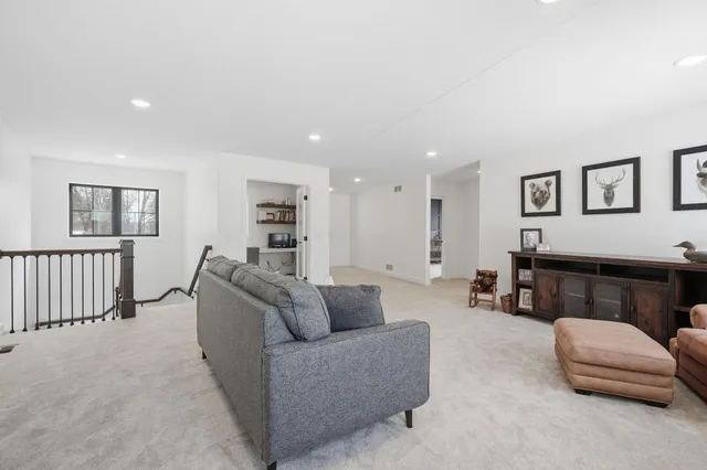 $1,575,000 | 309 Chinook Avenue Southwest, Avon, MN 56310