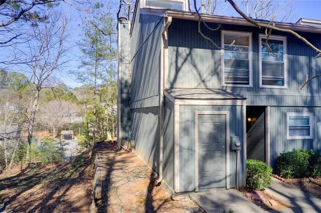 $210,000 | 3569 Splinterwood Road, Peachtree Corners, GA 30092