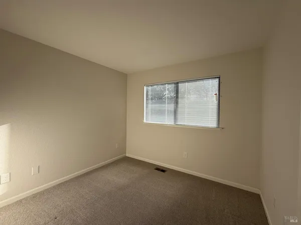 $3,250 | 378 Brey Road, Santa Rosa, CA 95409