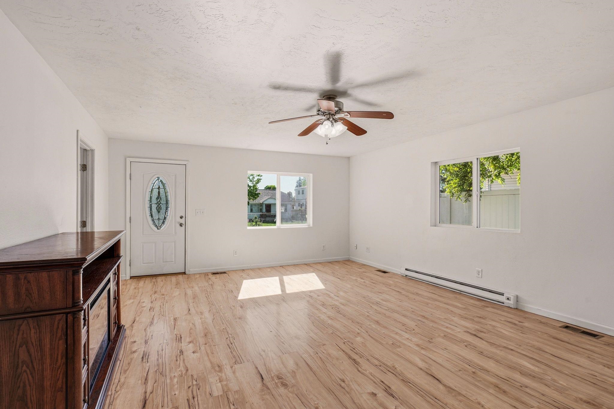 4217 North Madison Street Spokane, WA 99205 - Photo 5 of 30