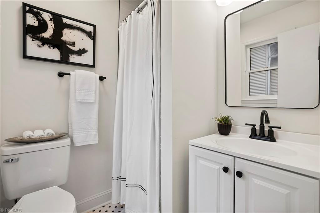445 South Hawthorne Road Winston-Salem, NC 27103 - Photo 24 of 42 Gallery Image 24