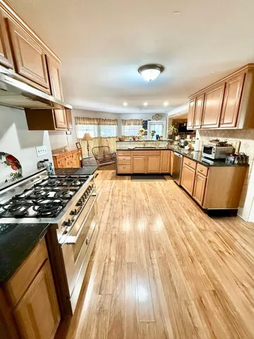 $875,000 | 7 Renzulli Road, Norwalk, CT 06851