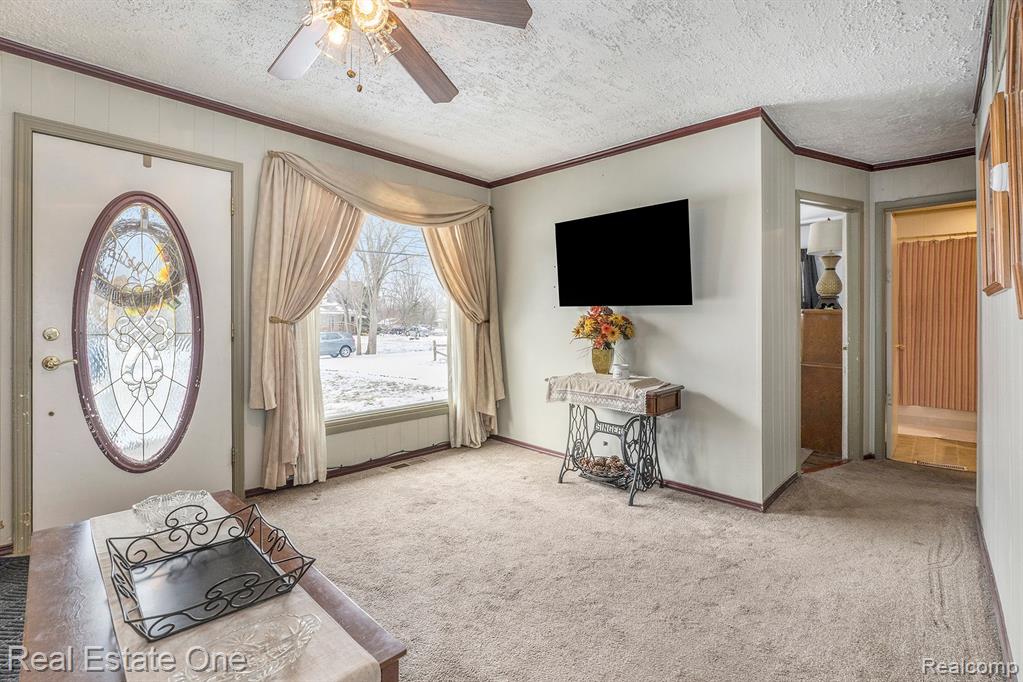 23133 Merriman Road New Boston, MI 48164 - Photo 5 of 17
