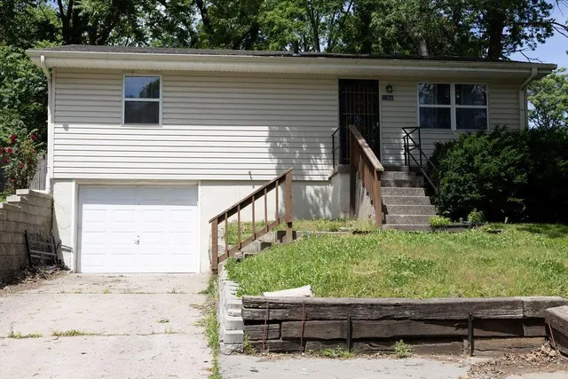 $160,000 | 108 North Evanston Avenue, Independence, MO 64053
