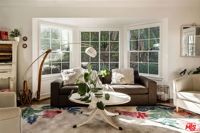 $1,595,000 | 14321 Valerio Street, Van Nuys, CA 91405