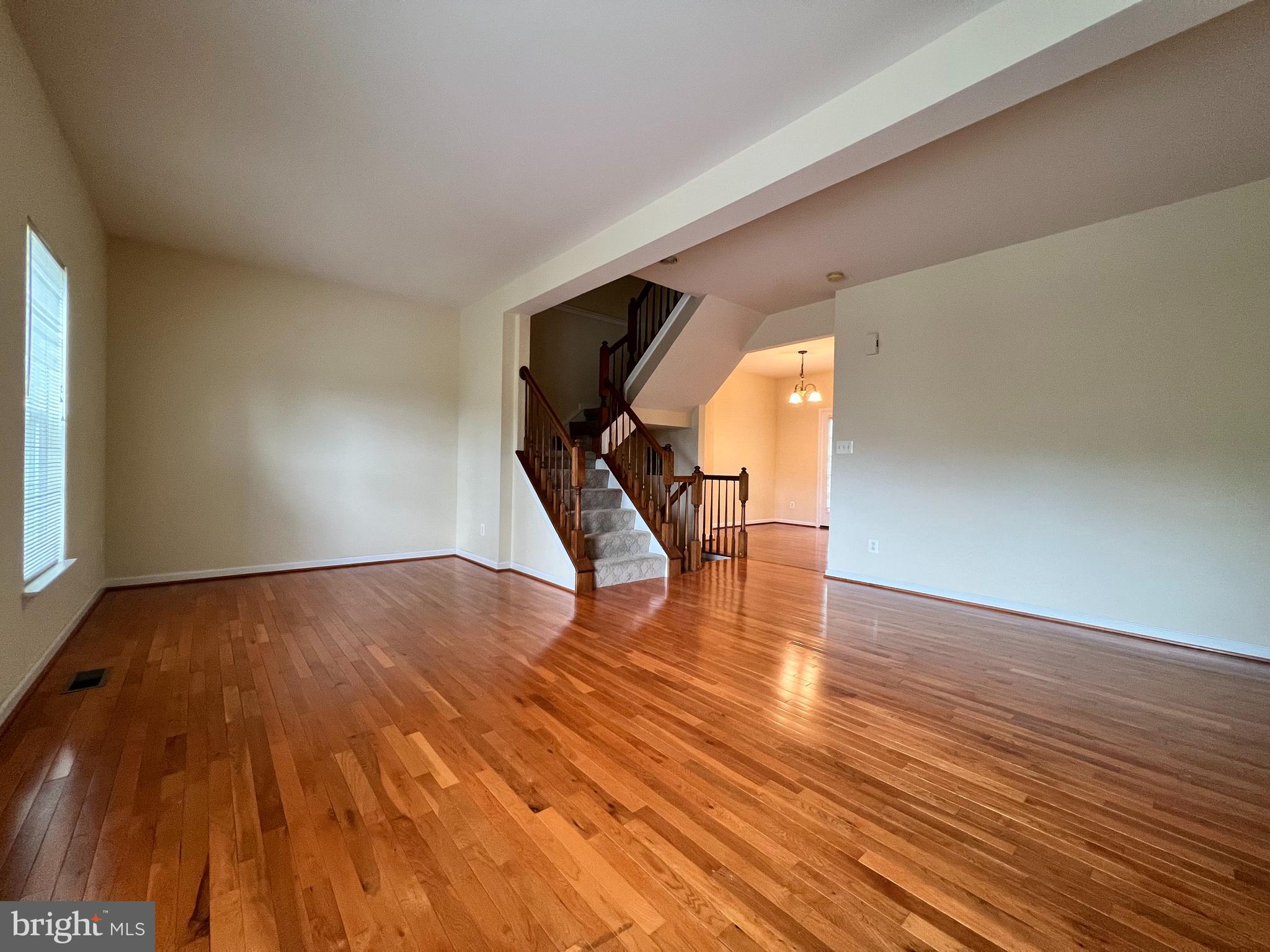 10168 Elgin Way Bristow, VA 20136 - Photo 3 of 37 Living room with Hardwood Floors