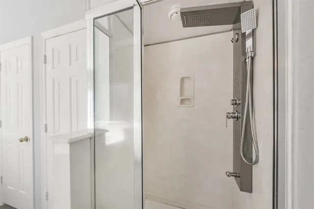 $325,000 | 19346 Dickson Park Drive, Spring, TX 77373