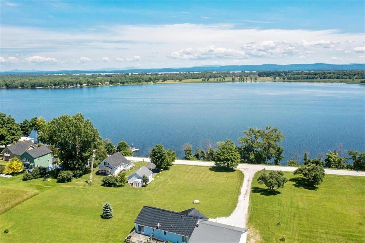 148 Poor Farm Road Alburgh, VT 05440 - Photo 2 of 11