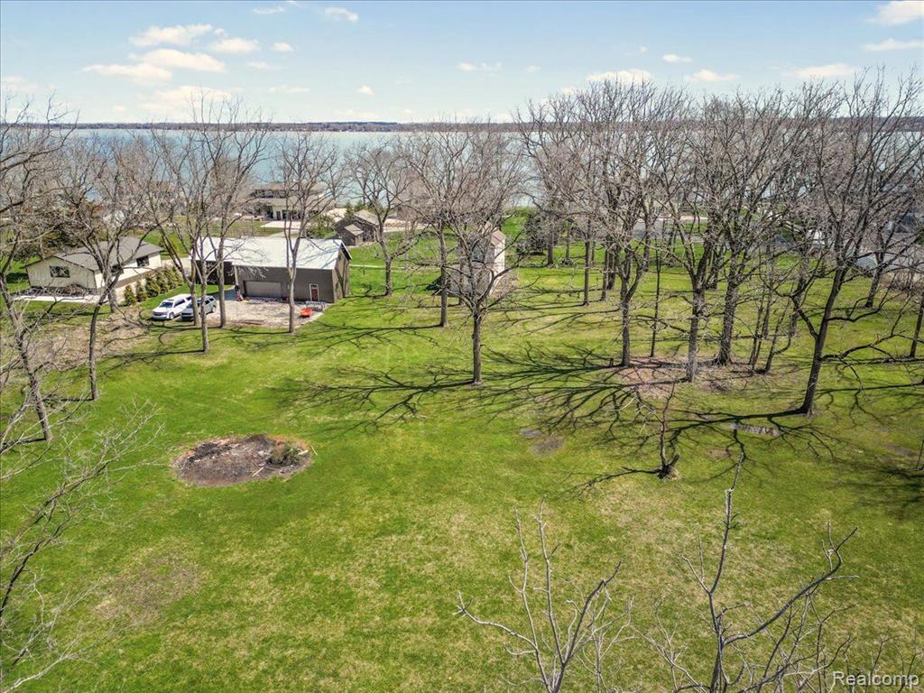 22664 East River Road Grosse Ile, MI 48138 - Photo 11 of 59