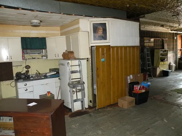 a close view of a shower curtain