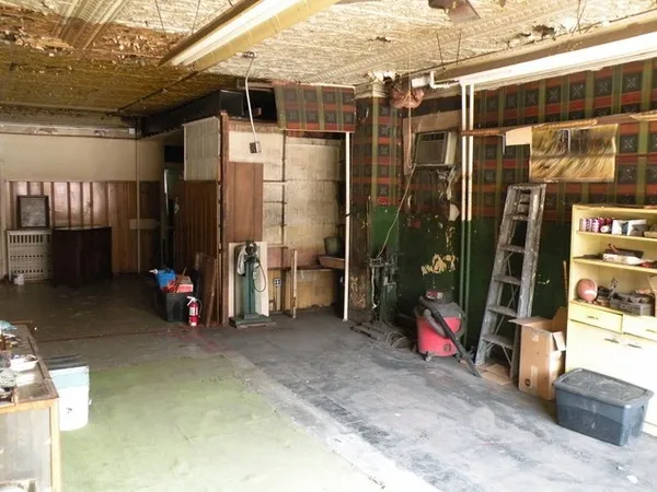 a view of a storage & utility room