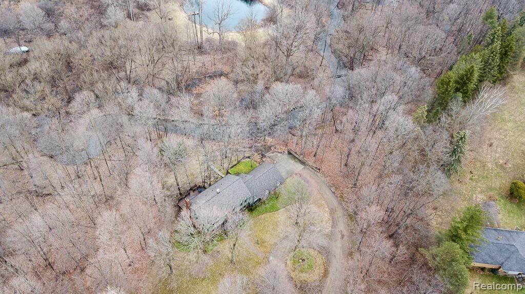 1045 East Snell Road Rochester, MI 48306 - Photo 36 of 42 Snell MLS-W043.jpg