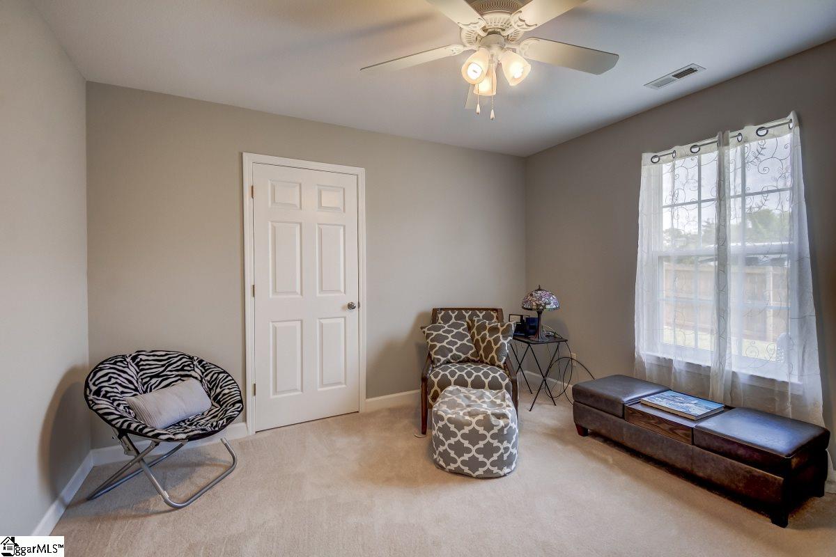 855 Grand Canyon Road Inman, SC 29349 - Photo 17 of 36