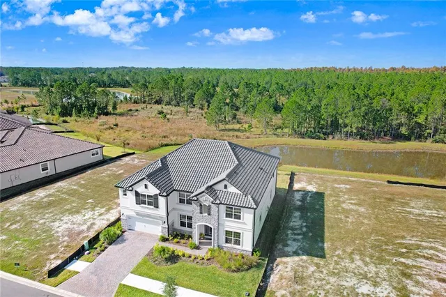 $1,050,000 | 1971 Drummond Point, Zephyrhills, FL 33541