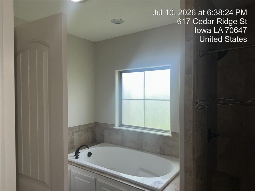612 Cedar Ridge Street Iowa, LA 70647 - Photo 3 of 18 Gallery Image 3