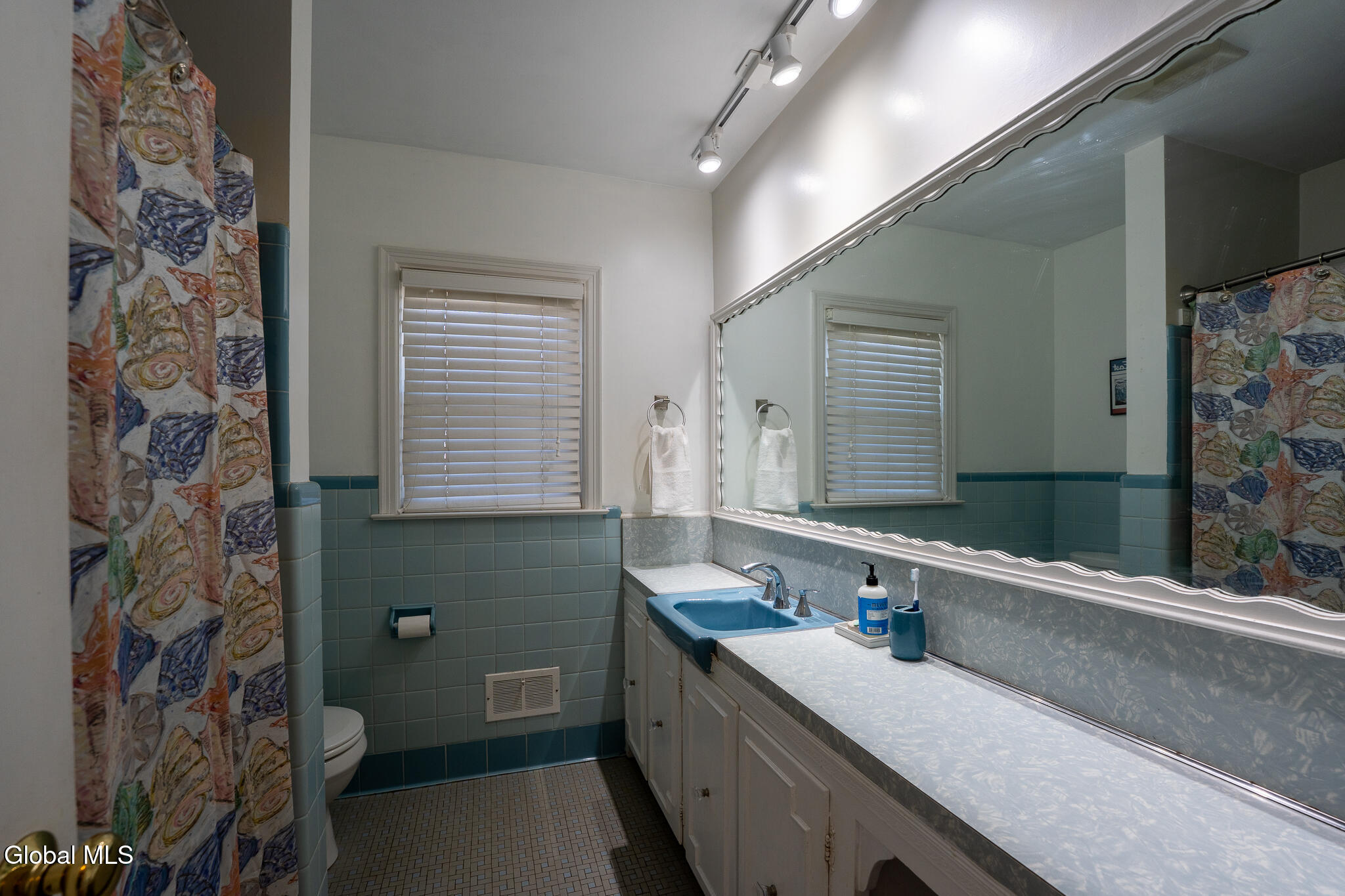 2232 Rosendale Road Niskayuna, NY 12309 - Photo 17 of 40 19