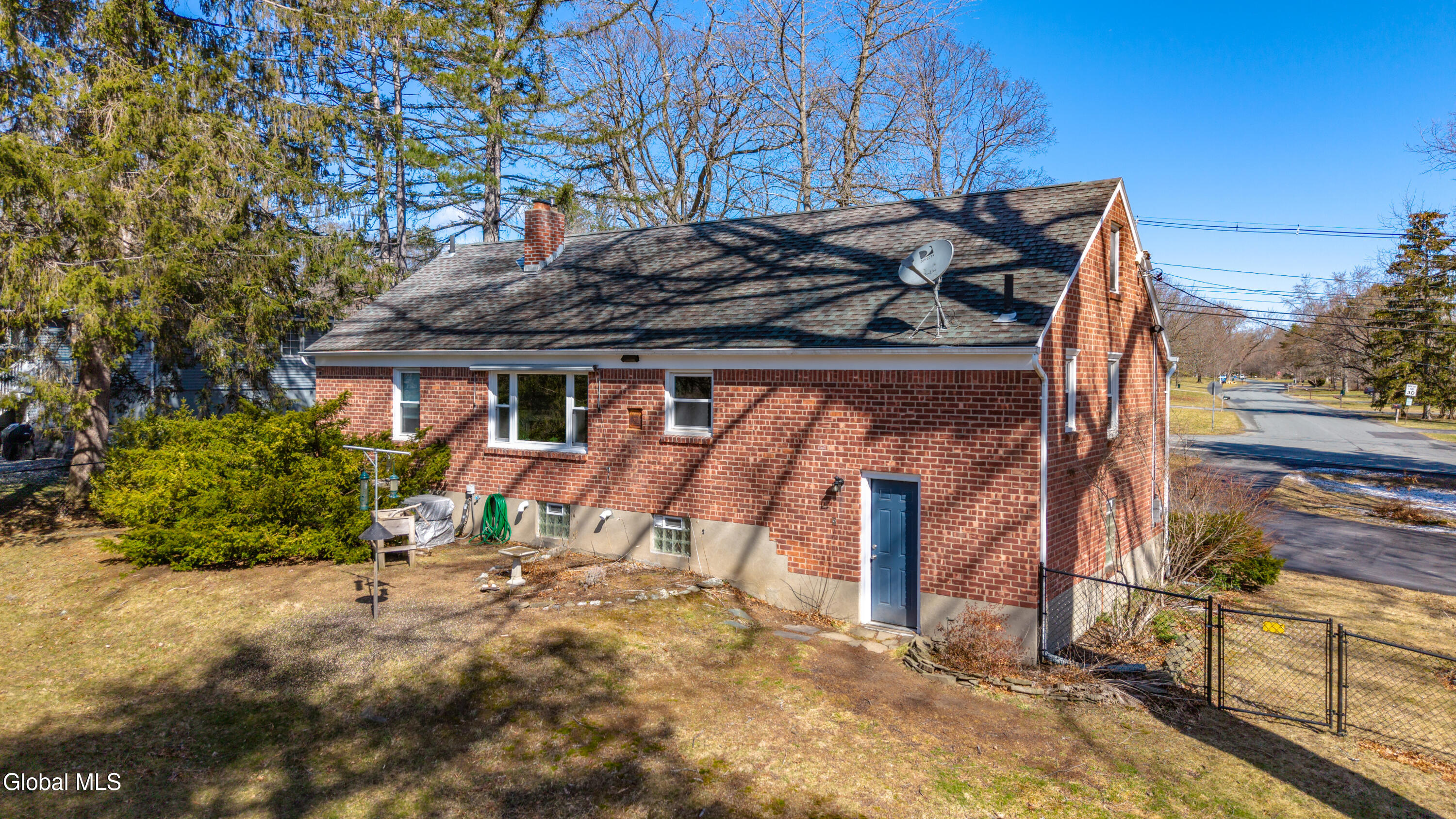 2232 Rosendale Road Niskayuna, NY 12309 - Photo 35 of 40 36