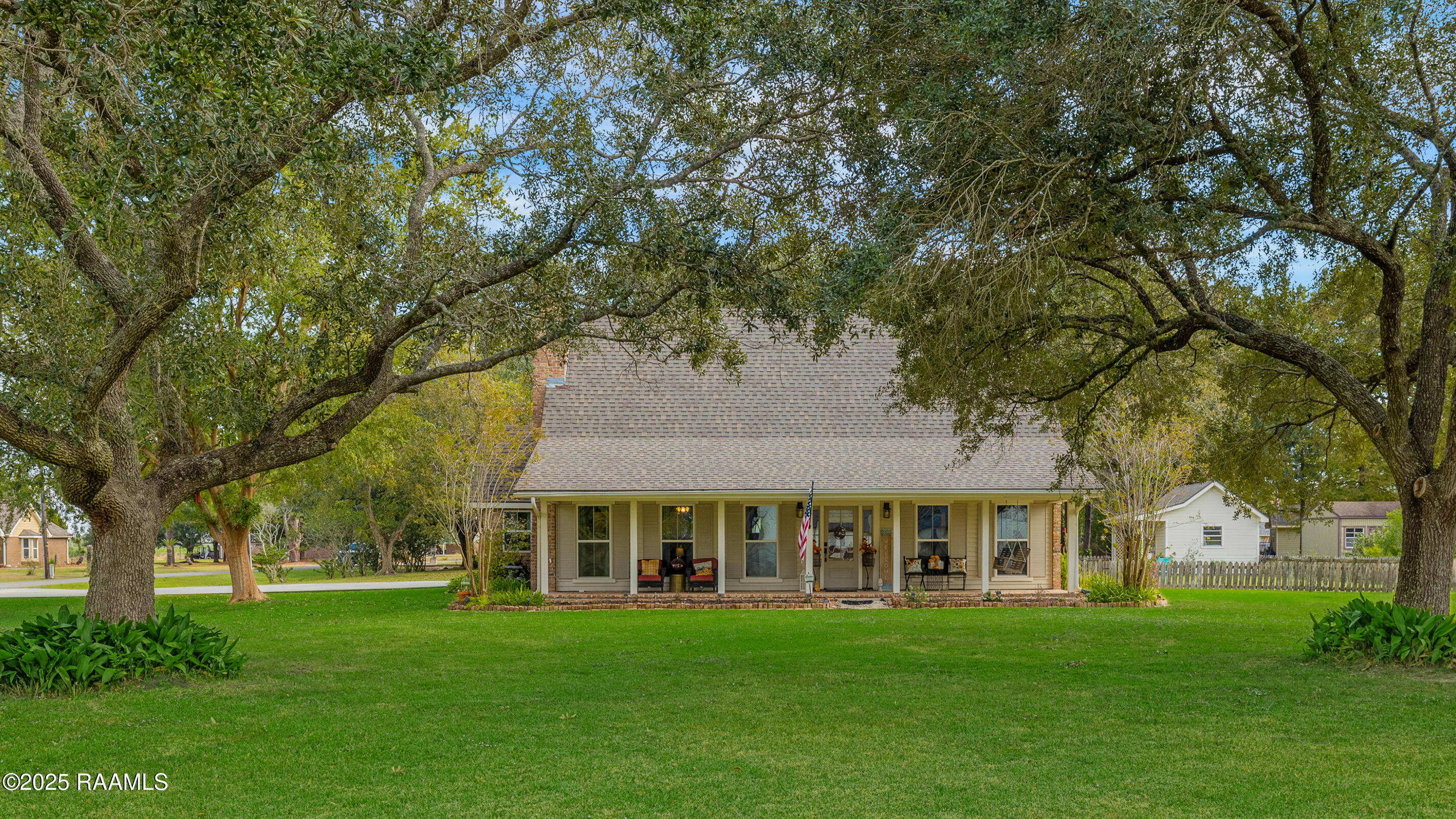 708 Kyle Landry Road New Iberia, LA 70563 - Photo 2 of 30 708 Kyle Landry Rd