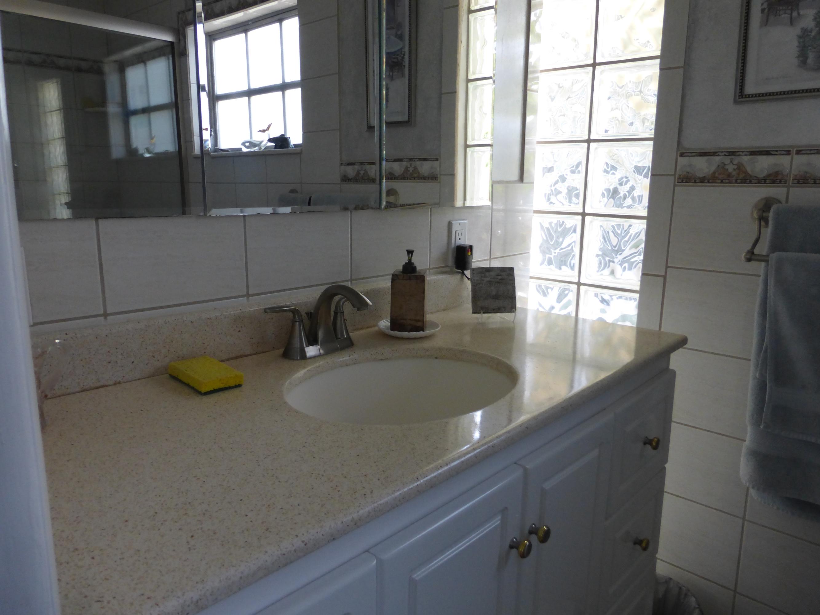 200 Northeast 26th Street Boca Raton, FL 33431 - Photo 13 of 31 P1000690