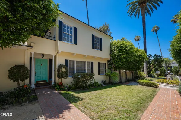 $8,300 | 1720 North Vista Street, Los Angeles, CA 90046