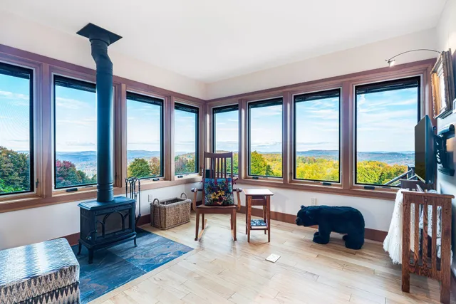 $8,000,000 | 115 Eastman Road, Woodstock, VT 05071