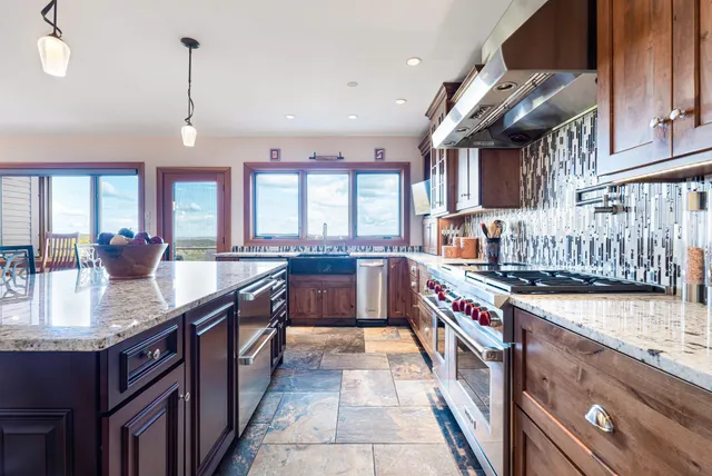 $8,000,000 | 115 Eastman Road, Woodstock, VT 05071