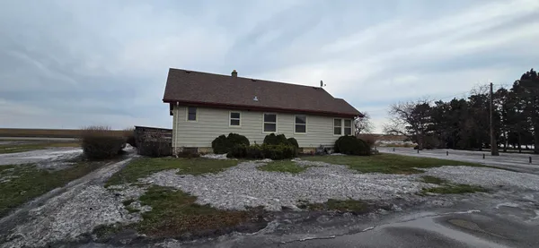 $825,000 | 157 70th Street North, Glyndon, MN 56547