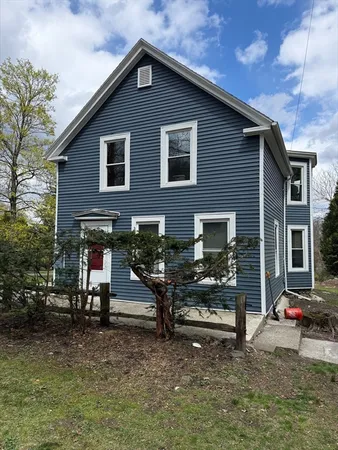 $2,300 | 22 Chestnut Street, Unit C, Westborough, MA 01581
