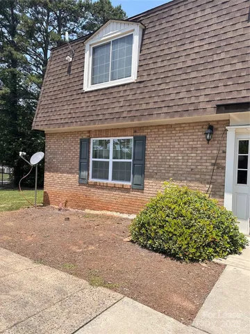 $1,200 | 5808 Hunting Ridge Lane, Unit A, Charlotte, NC 28212
