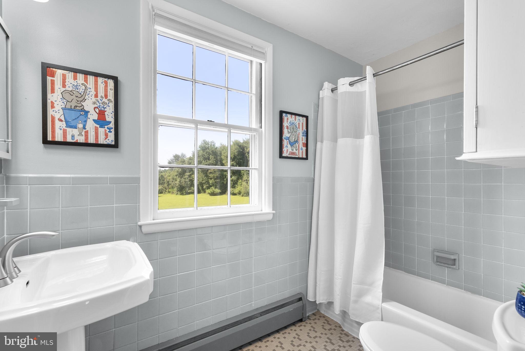 14697 Roxbury Road Glenelg, MD 21737 - Photo 24 of 45 Bathroom 2