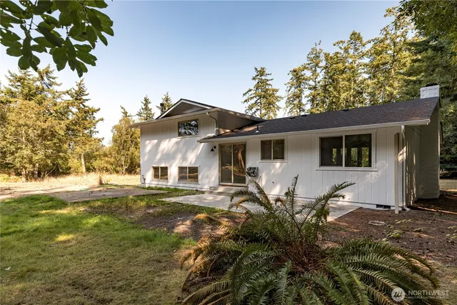 $650,000 | 1981 Country Lane, Oak Harbor, WA 98277